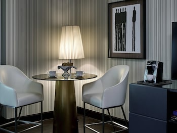 Premium bedding, minibar, in-room safe, desk at Sofitel Philadelphia at Rittenhouse Square