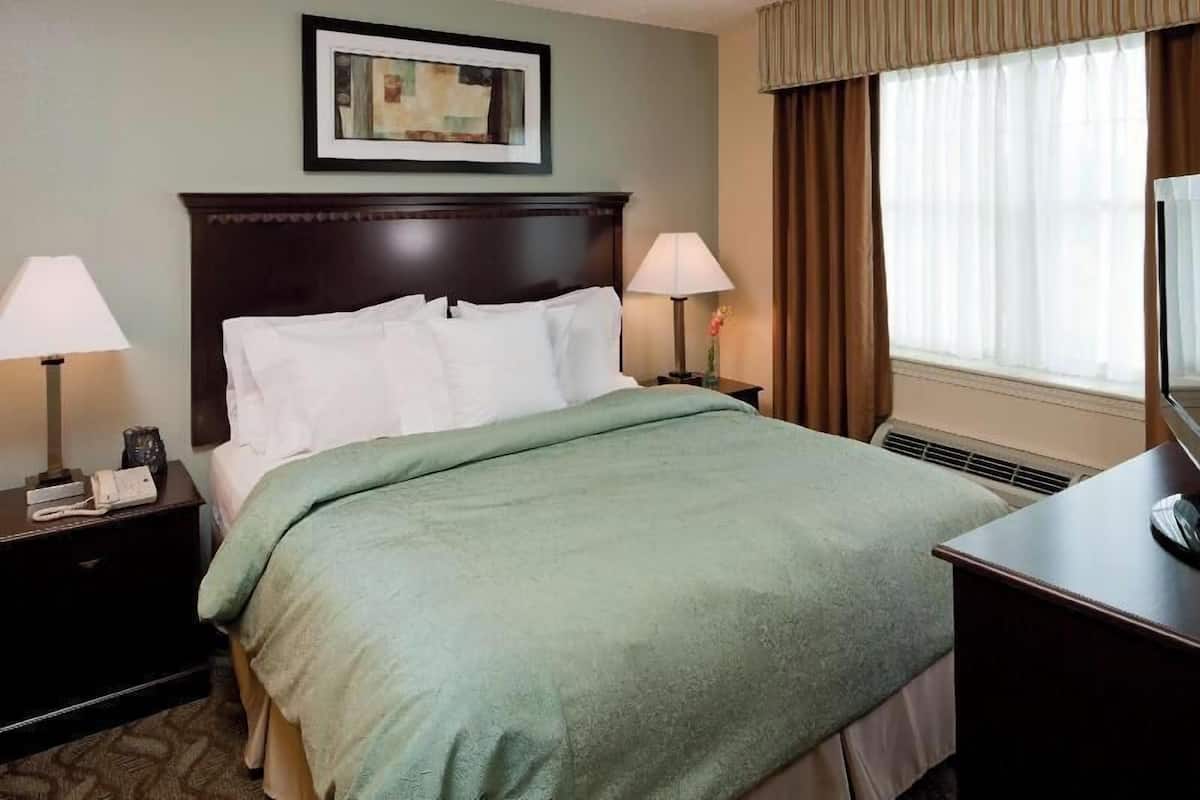 Premium bedding, down comforters, Select Comfort beds, desk