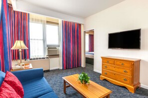 In-room safe, desk, iron/ironing board, free WiFi
