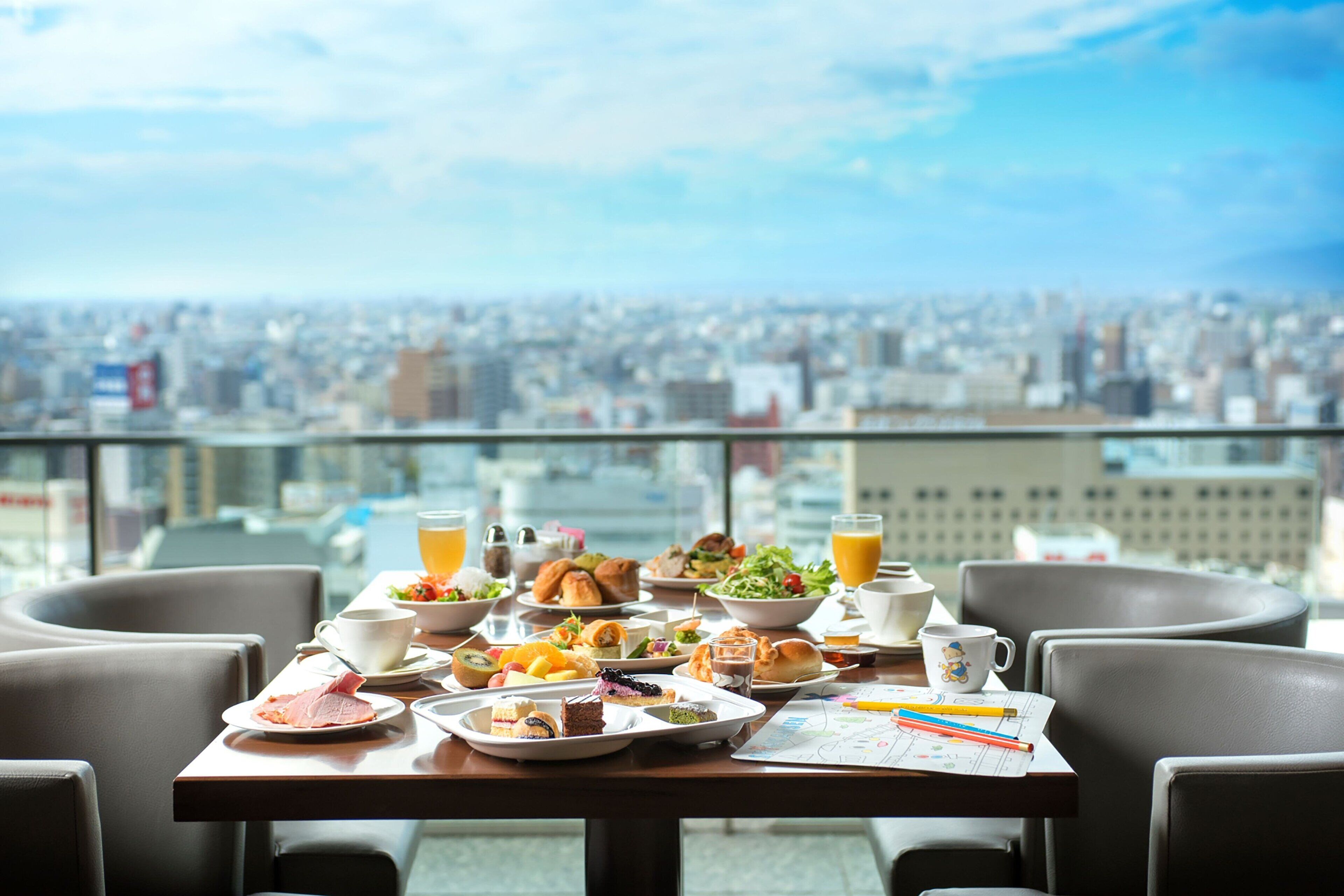 朝食