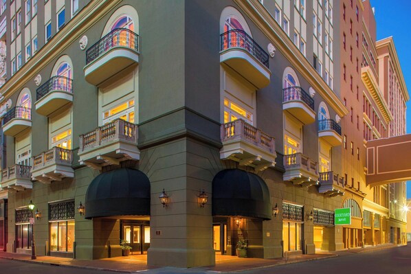 Exterior - Courtyard by Marriott New Orleans French Quarter/Iberville (New Orleans)