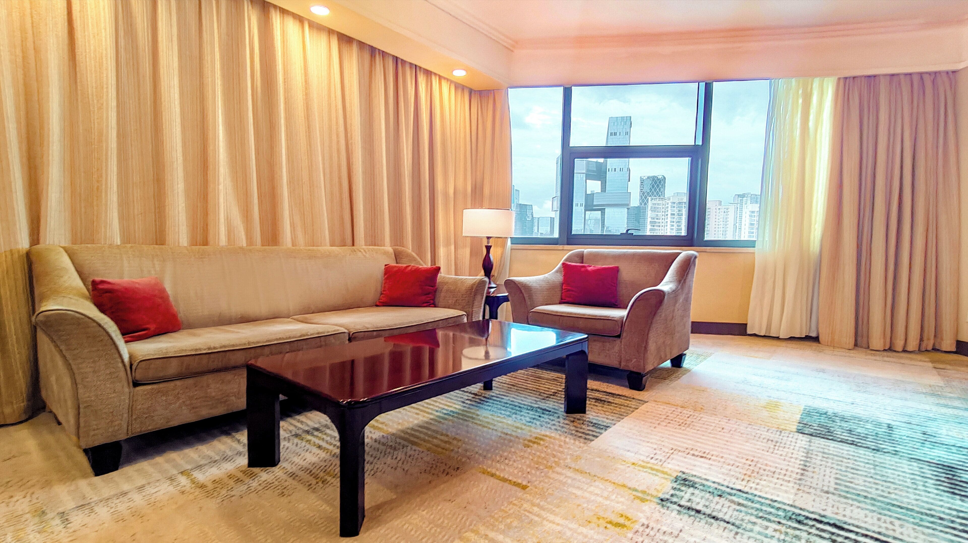 高級寢具、迷你吧、房內夾萬、獨特設計