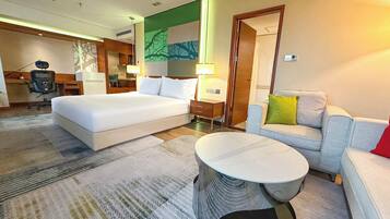 1 bedroom, premium bedding, minibar, in-room safe