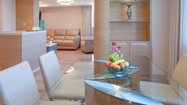 Unclassified image, 1 of 190, button - Holiday Inn Shenzhen Donghua by IHG (Shenzhen)