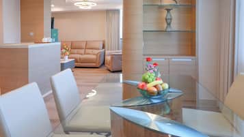 Premium bedding, minibar, in-room safe, desk
