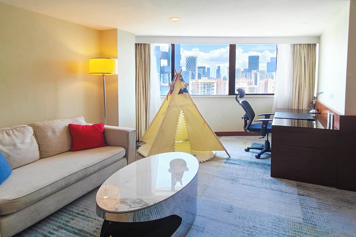 Suite, 1 Bedroom | 1 bedroom, premium bedding, minibar, in-room safe