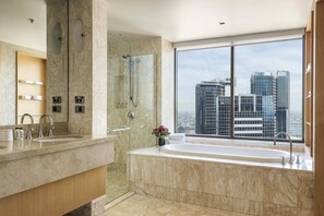 Jamison Club Executive Suite, Business Lounge Access (High Floor, Partial Water View) | Bathroom | Separate bathtub and shower, free toiletries, hair dryer, bathrobes - Amora Hotel Jamison Sydney (Sydney)