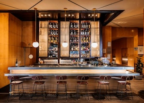2 bars/lounges, wine bar - Amora Hotel Jamison Sydney (Sydney)