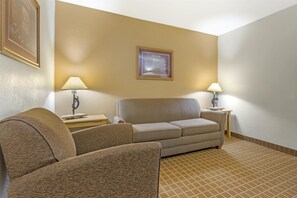 Suite, Multiple Beds, Non Smoking, Refrigerator & Microwave (with Sofabed) | Desk, laptop workspace, iron/ironing board, free WiFi