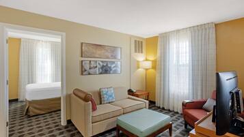 2 Bedroom Suite | Iron/ironing board, free WiFi, bed sheets