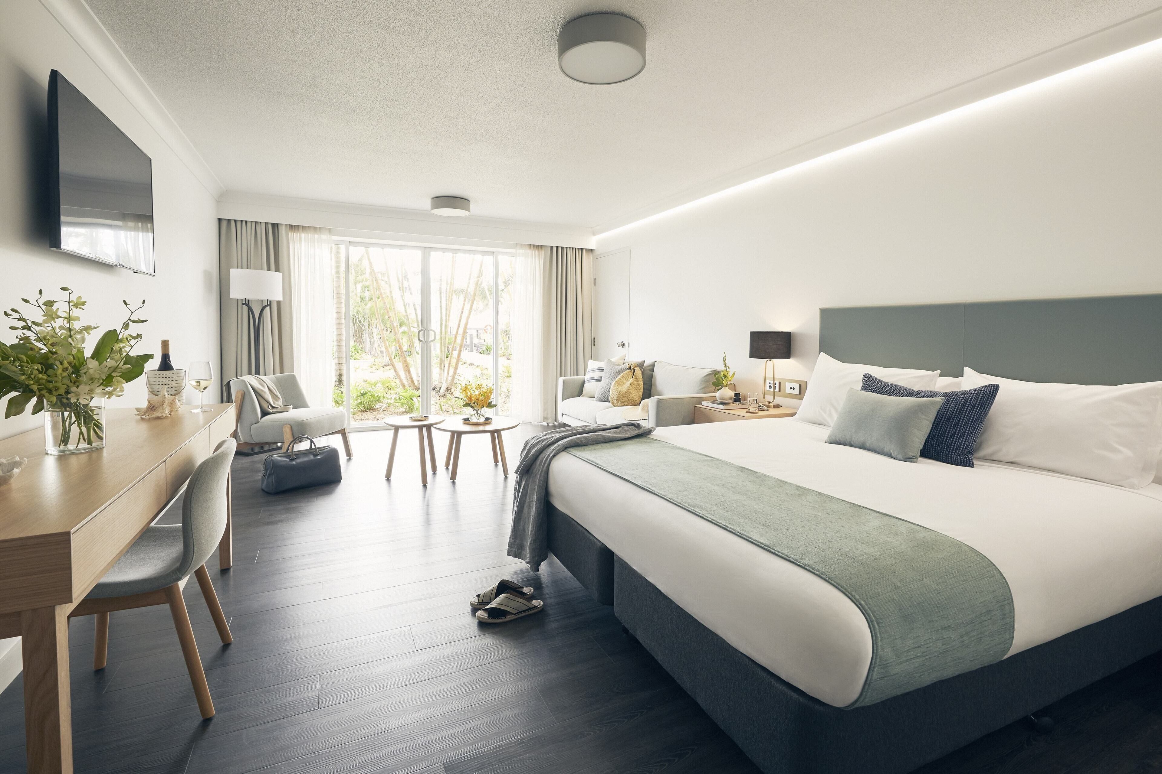 Superior Ocean View, 1 King Bed - Inclusive of Return Ferry Transfers | Minibar, in-room safe, desk, laptop workspace