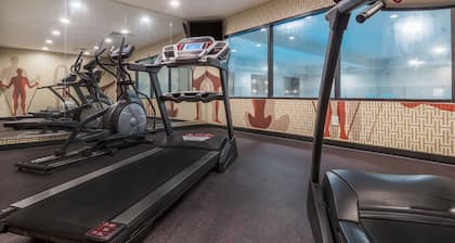 Hawthorn Extended Stay by Wyndham Columbus West