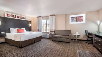 Standard Room, 1 King Bed, Kitchen | Premium bedding, in-room safe, desk, blackout drapes