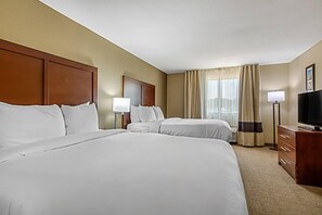 Sengetøy av topp kvalitet, senger med overmadrass og skrivebord