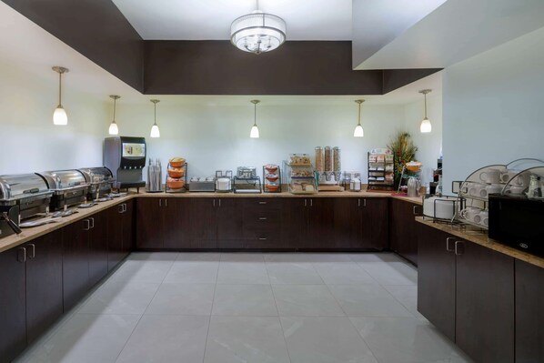 Desayuno continental incluido todos los días 