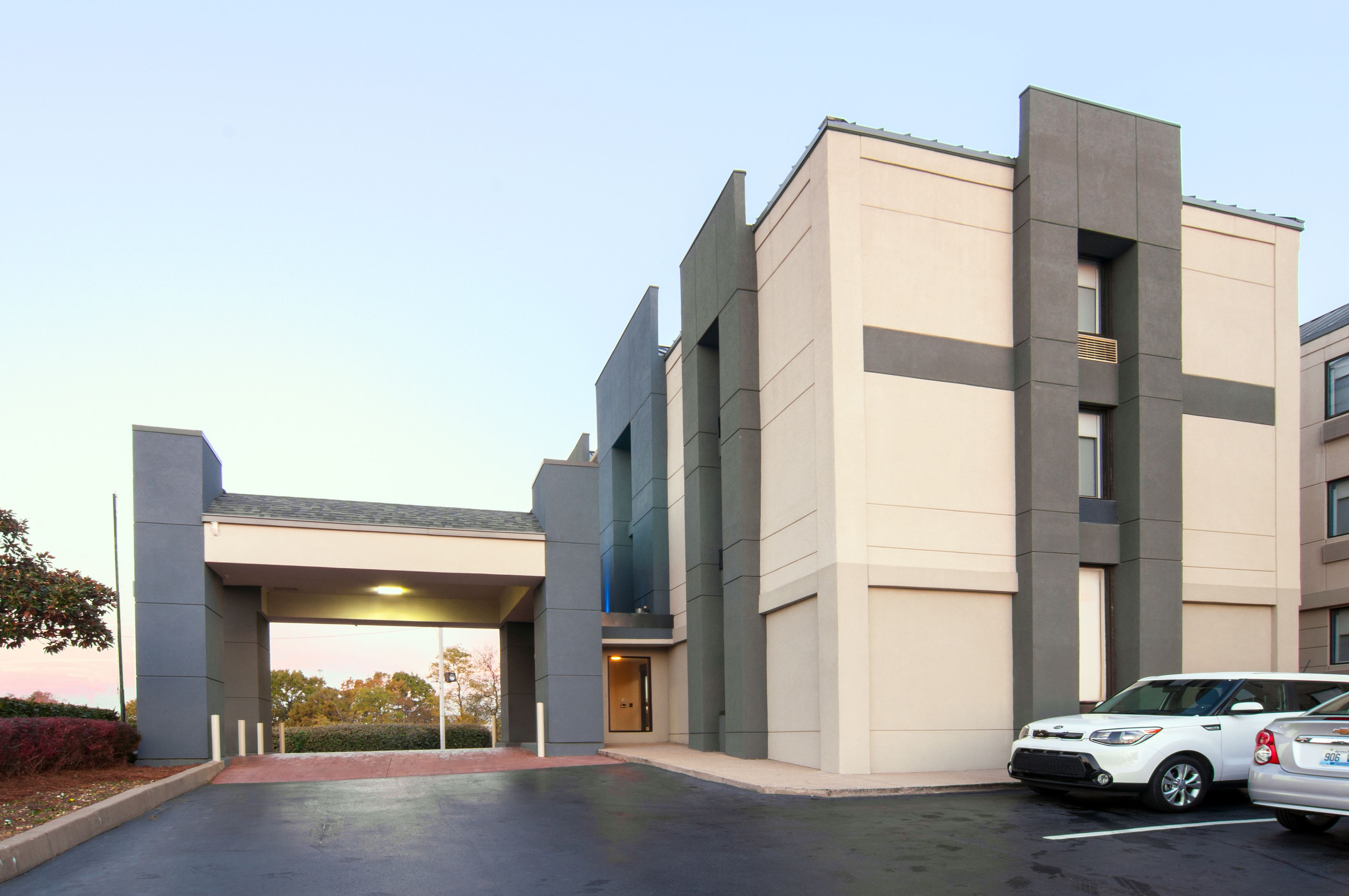 Foto - Holiday Inn Express & Suites Nashville-I-40 & I-24(Spence Lane) by IHG