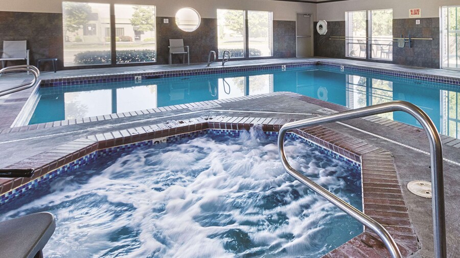 La Quinta Inn & Suites by Wyndham Portland NW