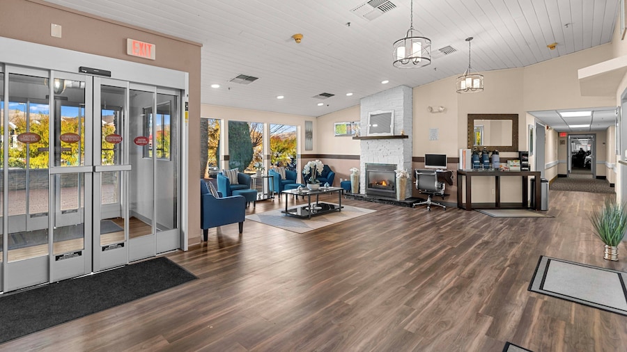 Clarion Pointe Wenatchee