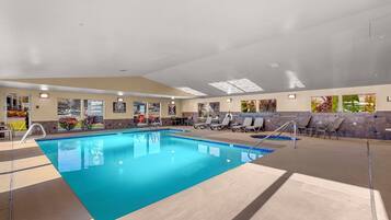 Innenpool, Liegestühle