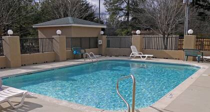 Americas Best Inn & Suites - Decatur