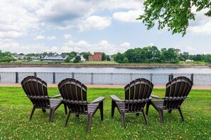 Point of interest - Fireside Inn & Suites Bangor (Bangor)