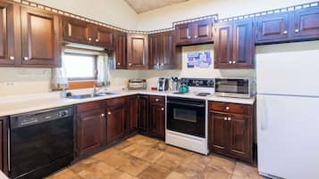 Fridge, microwave, coffee/tea maker
