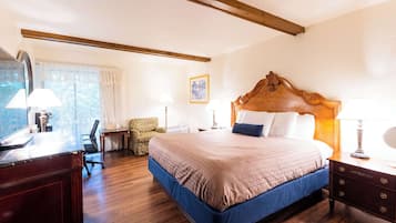 Verduisterende gordijnen, een strijkplank/strijkijzer, gratis wifi