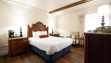 Blendingsgardiner, strykejern/-brett, wi-fi (inkludert) og sengetøy