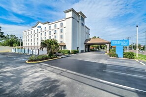 Exterior - Sonesta Essential Orlando Airport (Orlando)