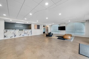 Lobby - Sonesta Essential Orlando Airport (Orlando)