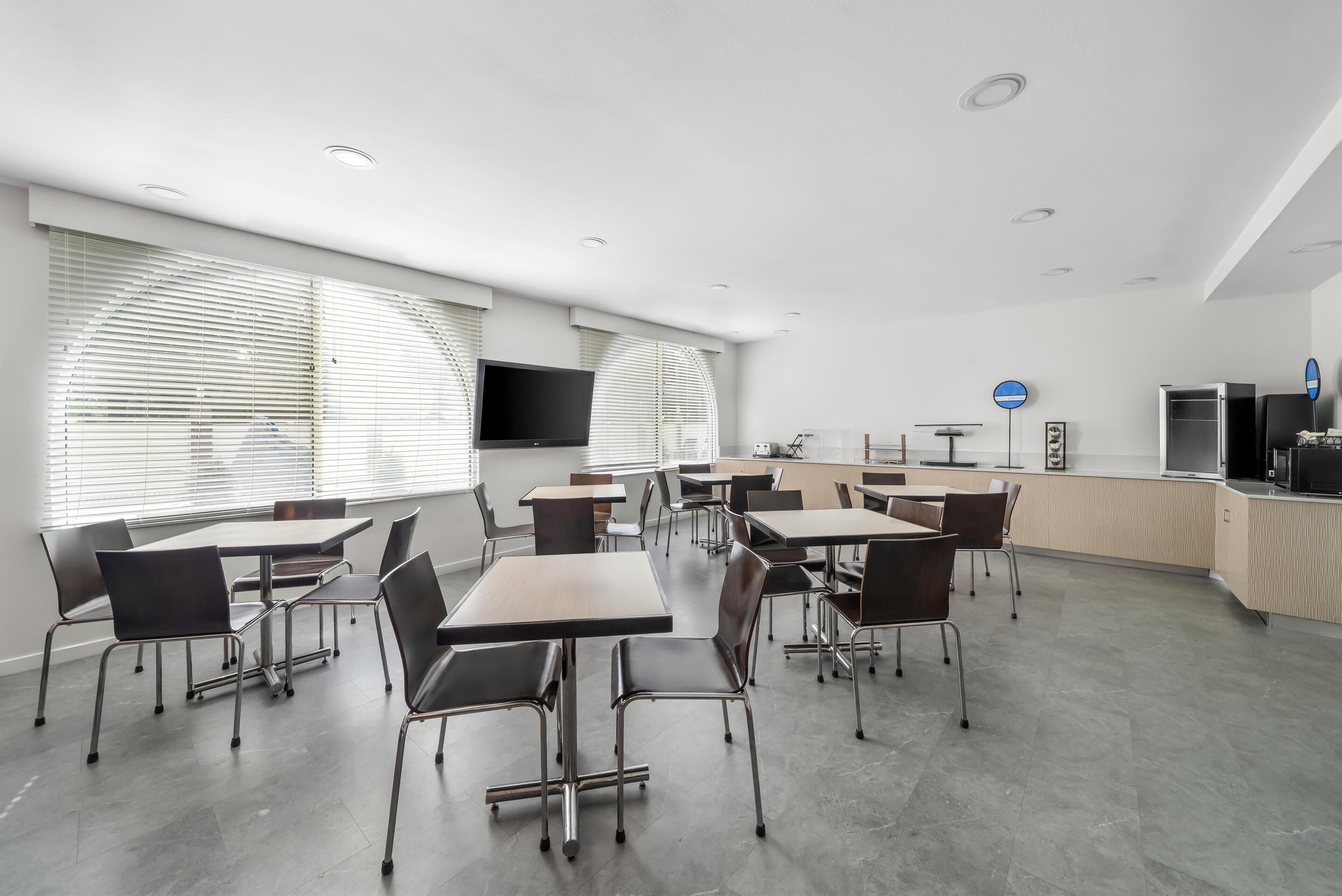 Photo - Sonesta Essential Orlando Airport