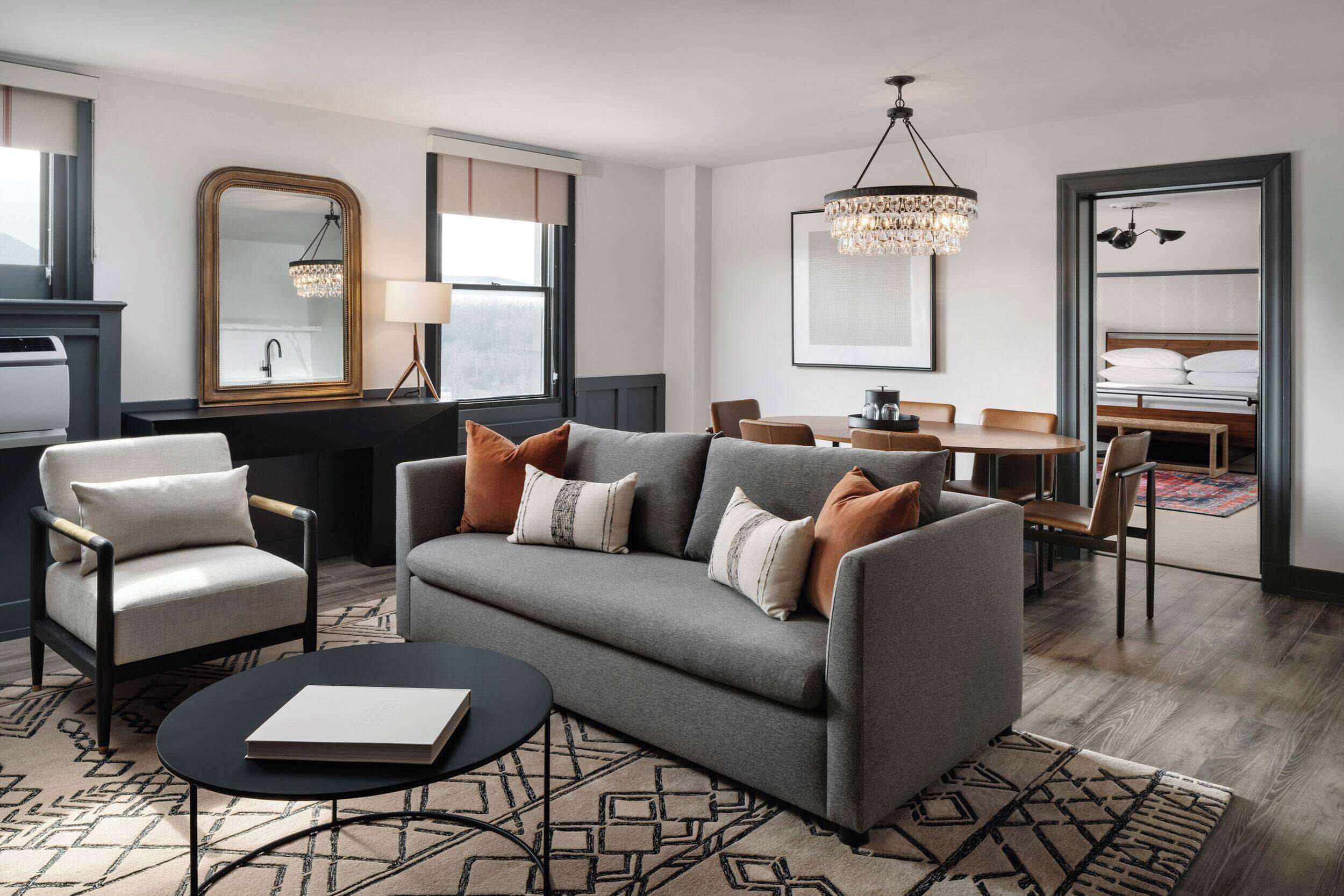 Suite, 1 Bedroom, Non Smoking (Chancellor) | In-room safe, desk, free WiFi, bed sheets