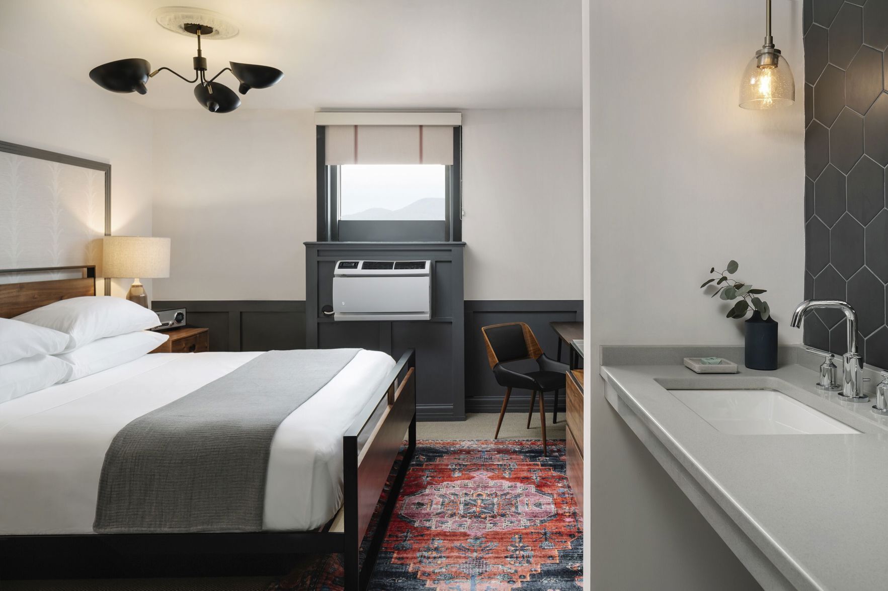 In-room safe, desk, free WiFi, bed sheets