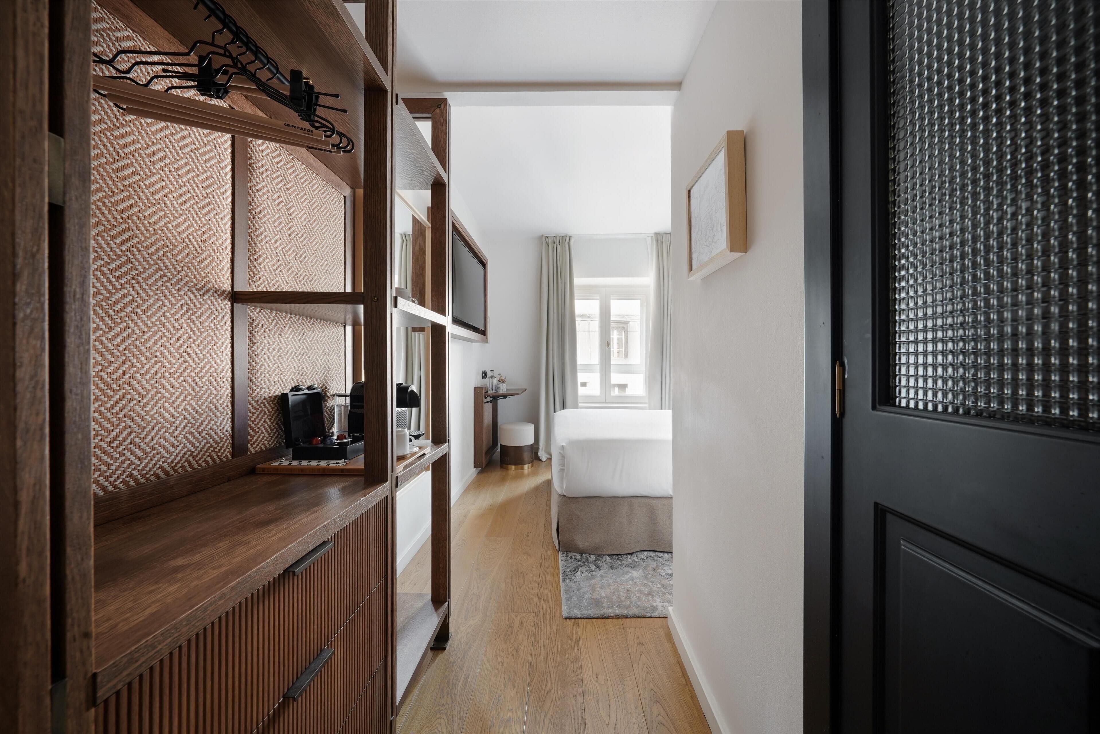 1 bedroom, in-room safe, desk, laptop workspace