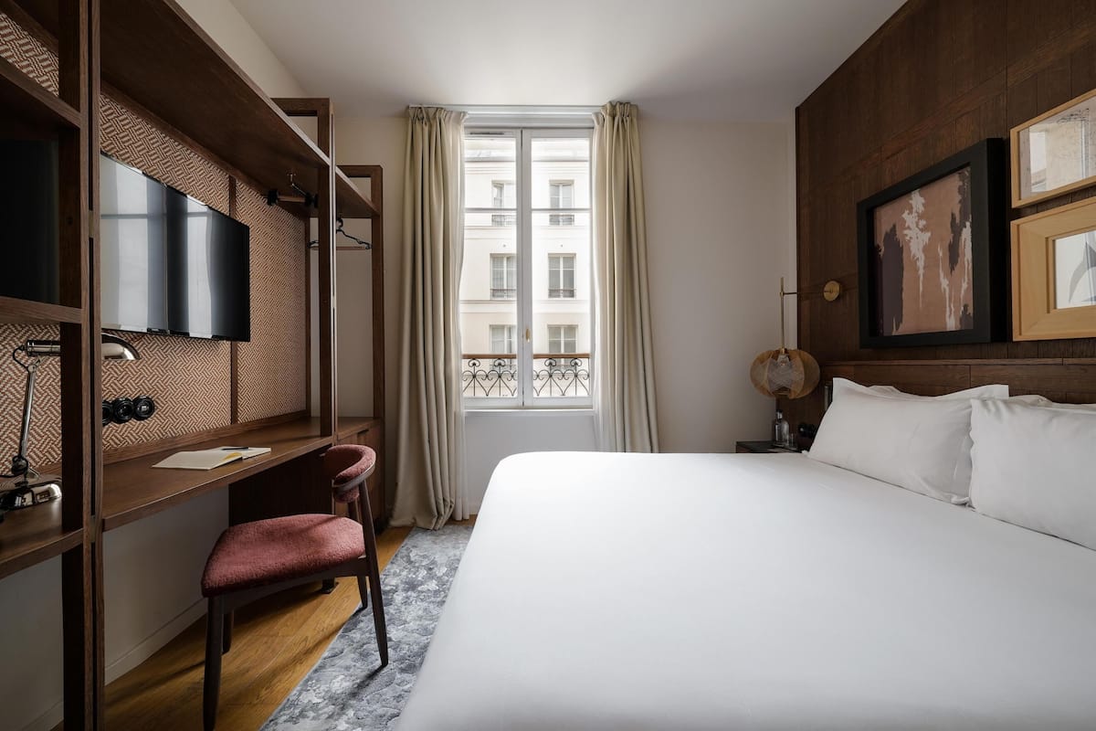1 bedroom, in-room safe, desk, laptop workspace