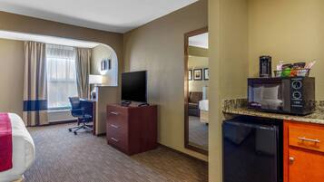 Suite, 1 cama King size, para no fumadores | Ropa de cama de alta calidad y edredón