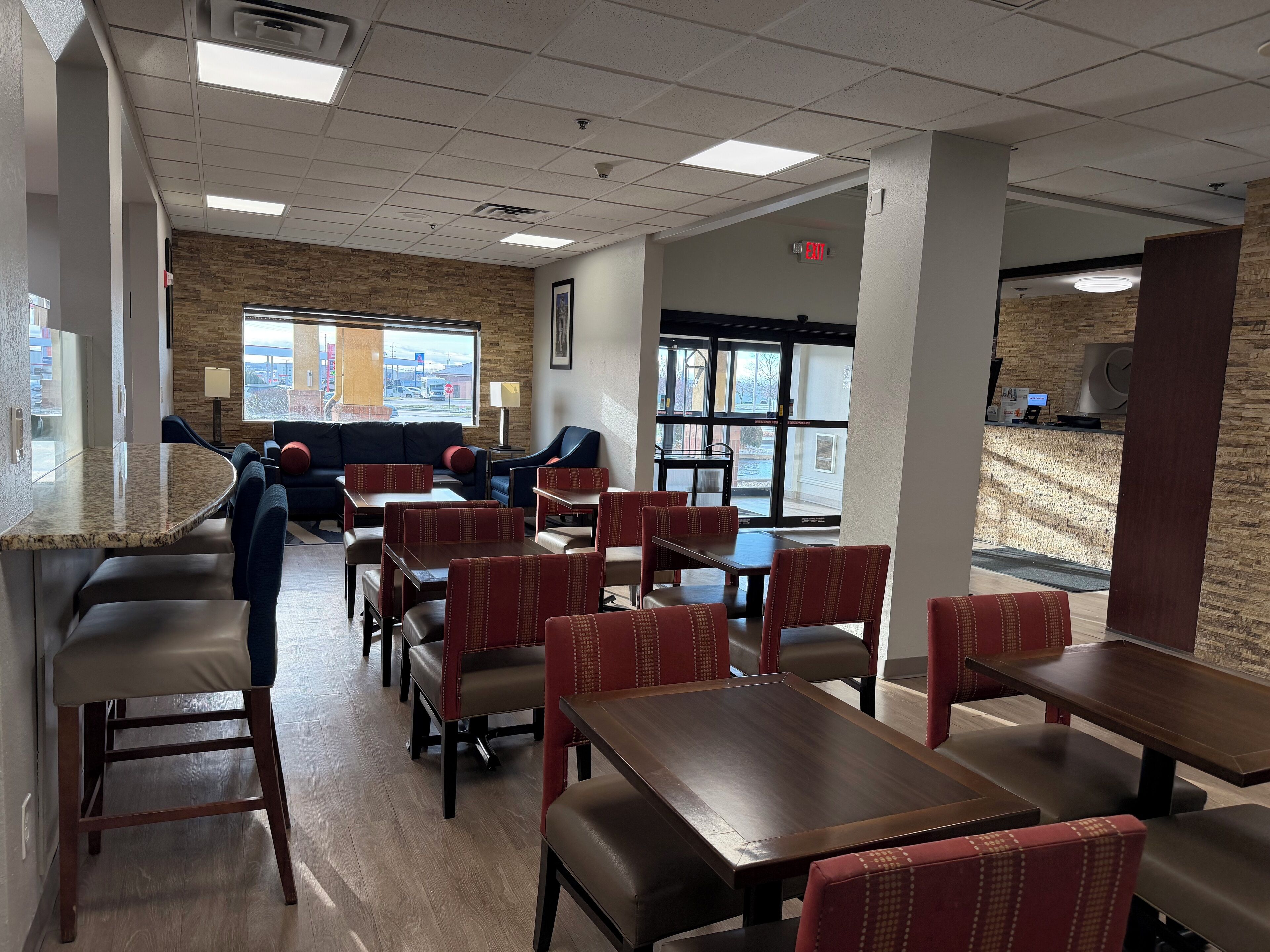 包含每日自助早餐