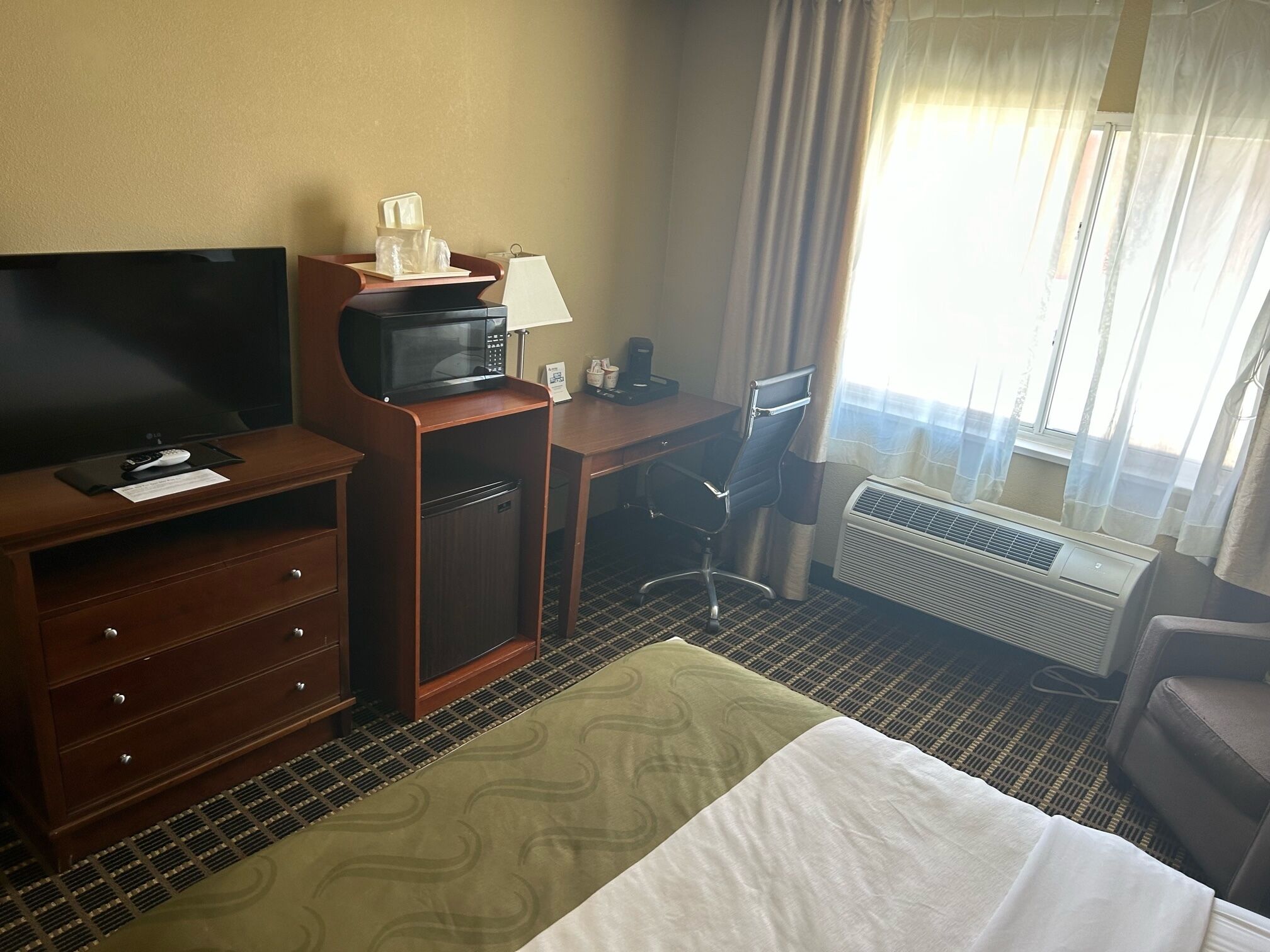 room, 1 queen bed, accessible, non smoking | desk, blackout curtains, iron/ironing board, free cots/infant beds