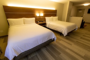 Suite, Accessible, Non Smoking (Mobility) | In-room safe, desk, laptop workspace, blackout curtains