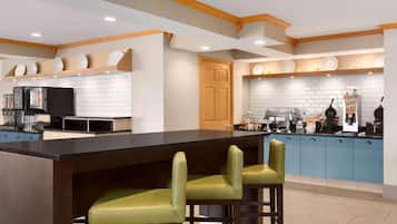 Free daily buffet breakfast