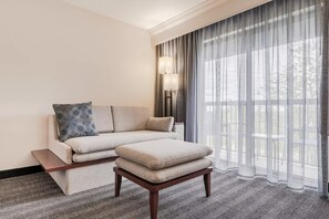 Premium bedding, down comforters, desk, laptop workspace