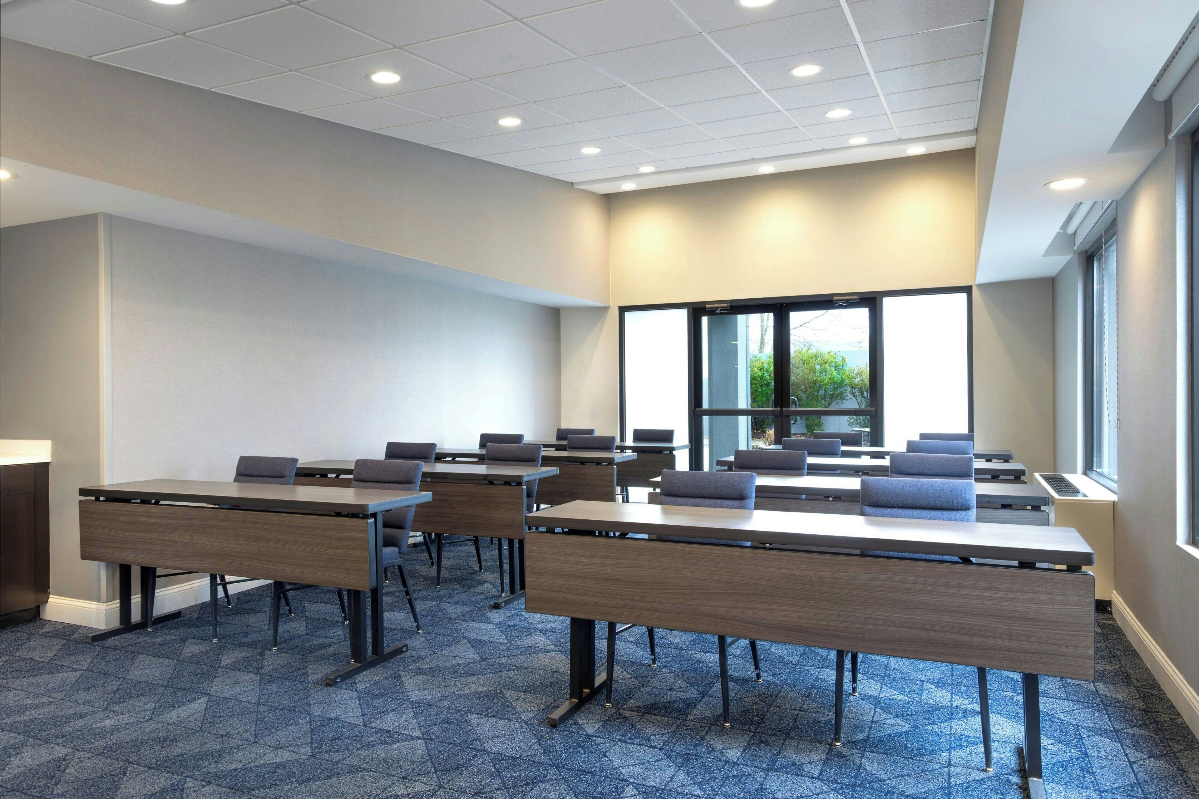 Photo - Courtyard Burlington Williston