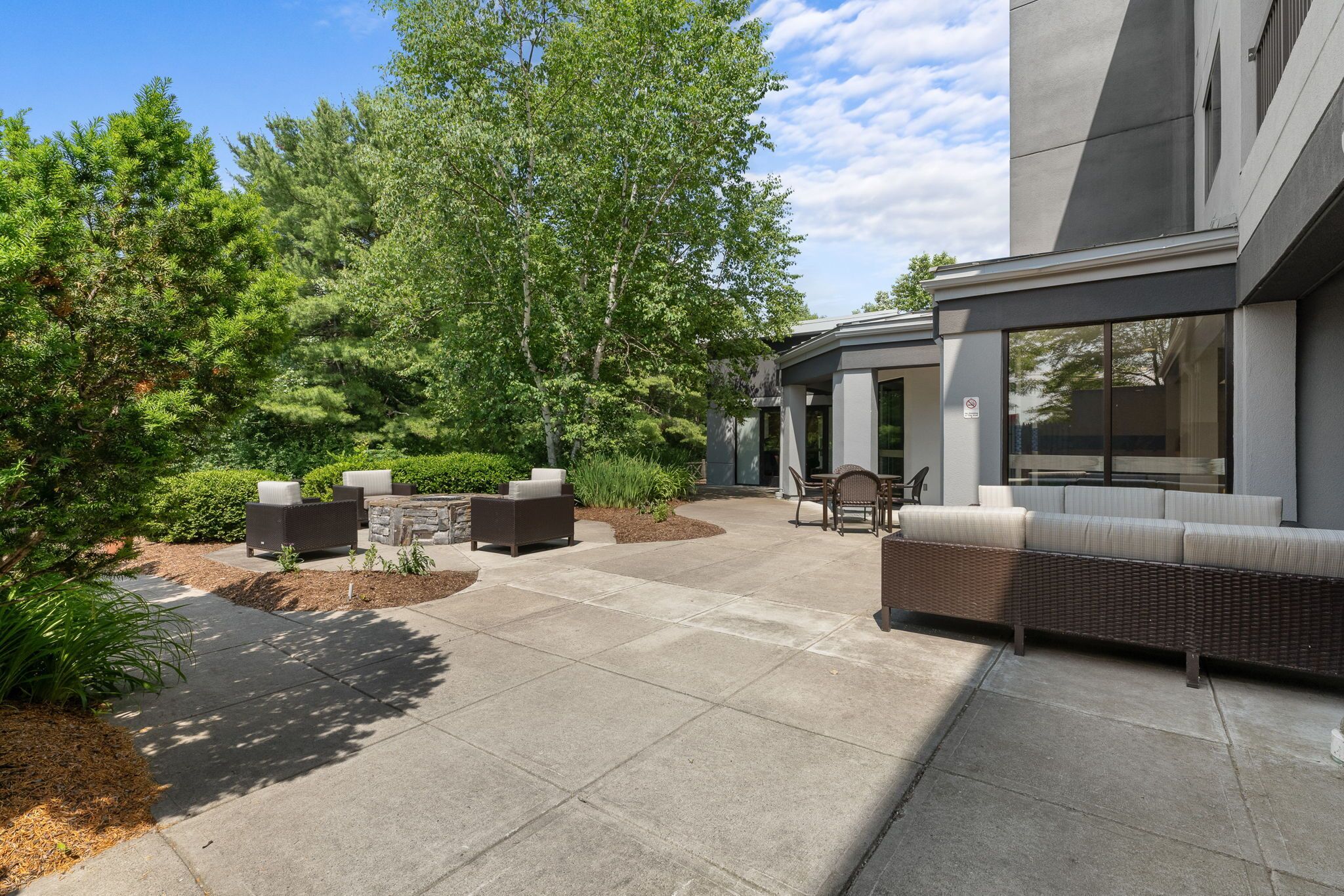 Photo - Courtyard Burlington Williston