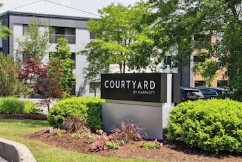 Courtyard by Marriott Burlington Williston
