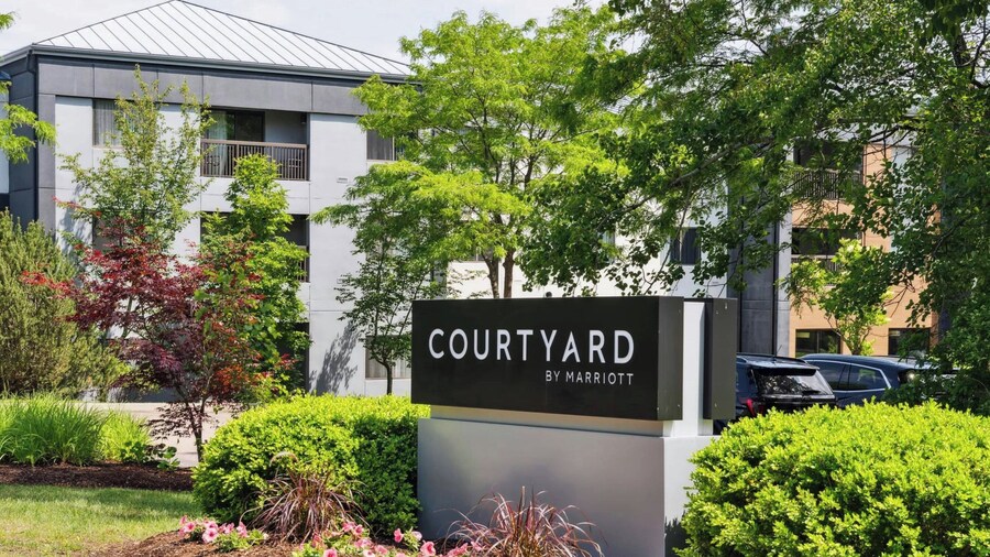 Courtyard by Marriott Burlington Williston