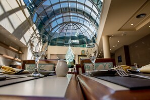 Daily buffet breakfast for a fee - Howard Johnson Plaza Buenos Aires Florida Street by Wyndham (Buenos Aires)