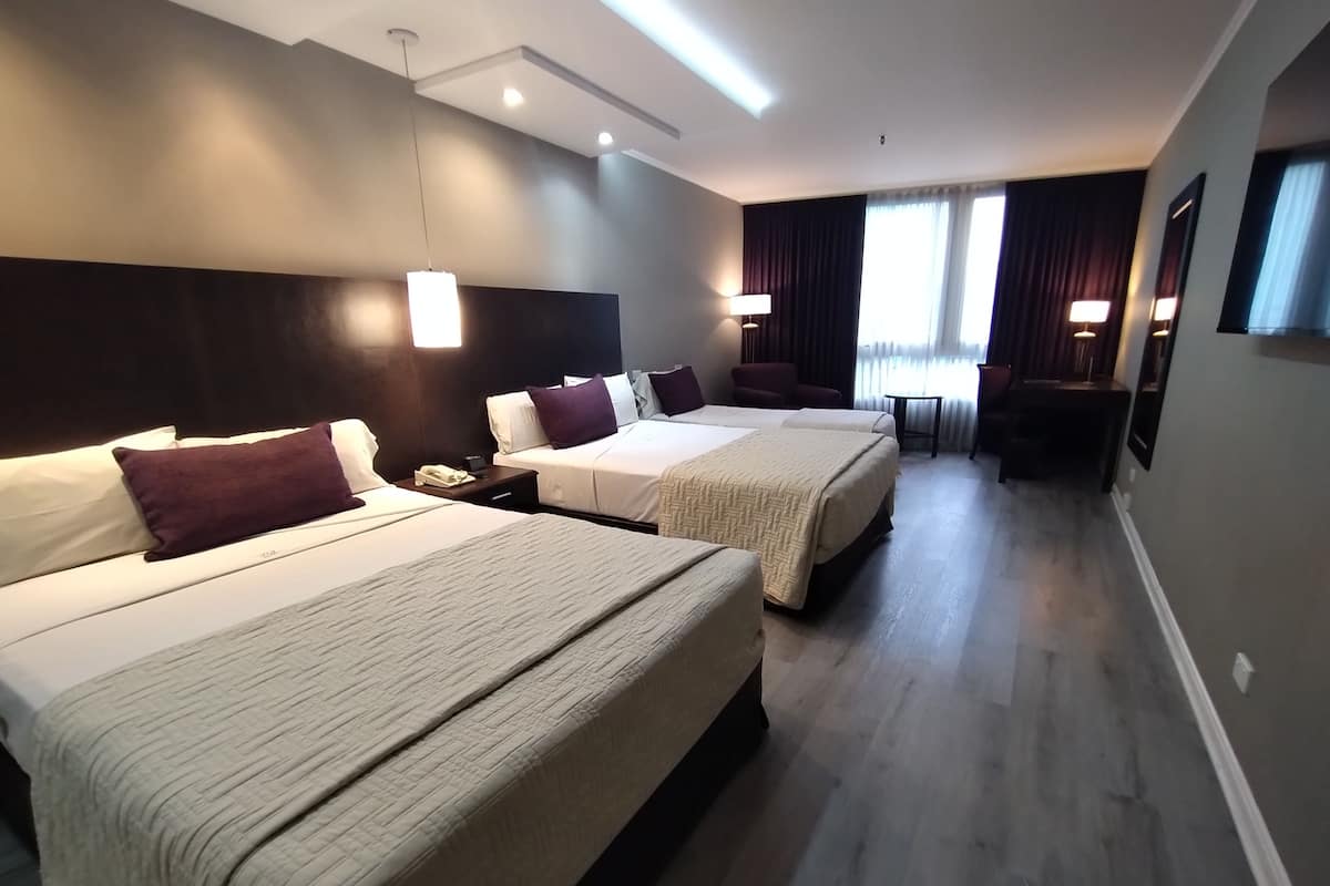 Superior Triple Room | Premium bedding, down comforters, pillowtop beds, minibar