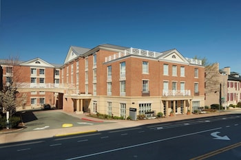 Courtyard by Marriott Charlottesville University Medical Ctr