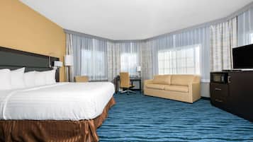 Luxe beddengoed, pillowtop-bedden, een kluis op de kamer, een bureau