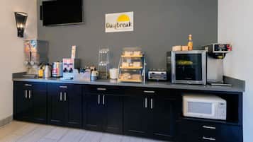Petit déjeuner continental compris tous les jours